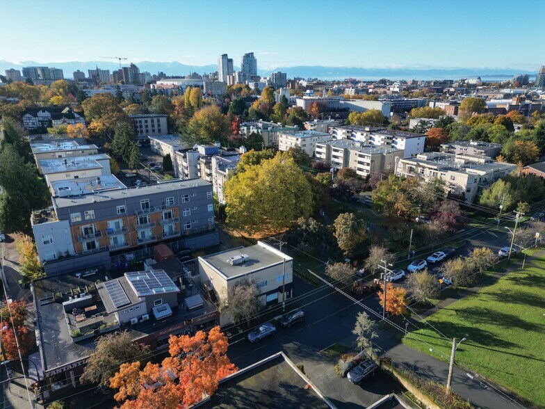 More Photos Of 941 Kings Rd, Victoria Office For Sale