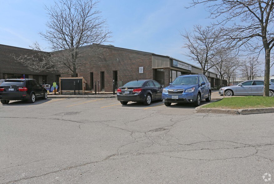 More Photos Of 1 Westside Dr, Toronto Light Distribution For Lease