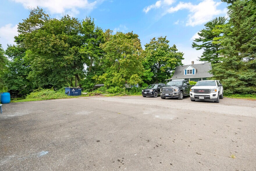 More Photos Of 3879 Rebstock Rd, Fort Erie Storefront Retail Residential For Sale