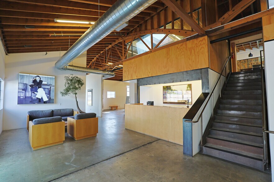 More Photos Of 3578 Hayden Ave, Culver City Loft Creative Space For Lease