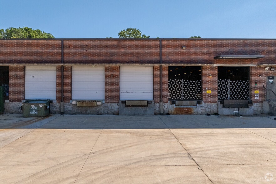 More Photos Of 1607 Mountain Industrial Blvd, Stone Mountain Distribution For Lease