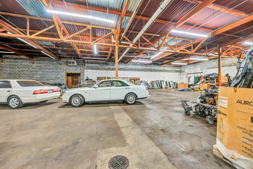 More Photos Of 263-275 Park Ave, East Hartford Warehouse For Lease