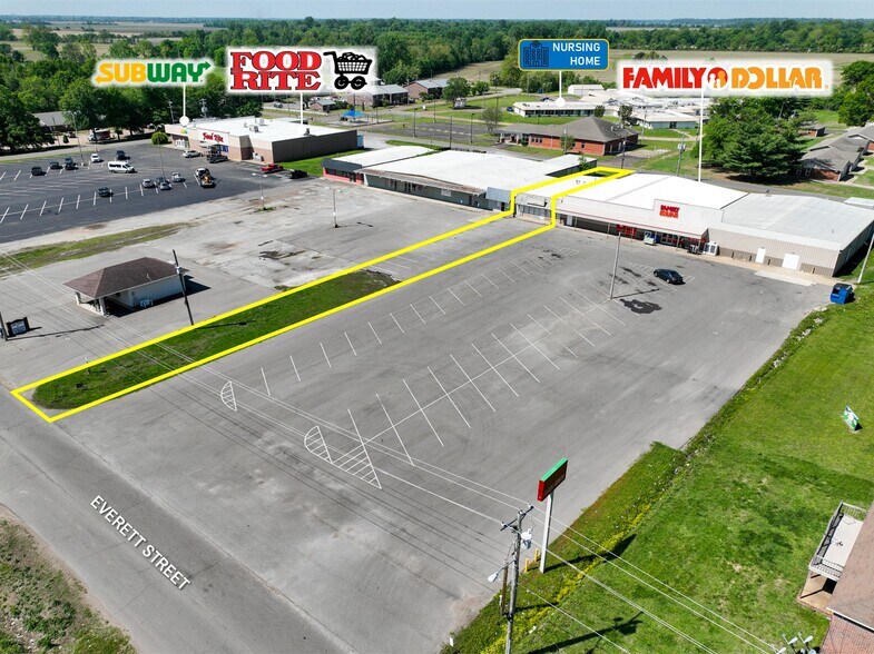 More Photos Of 740 Everett St, Tiptonville General Retail For Sale