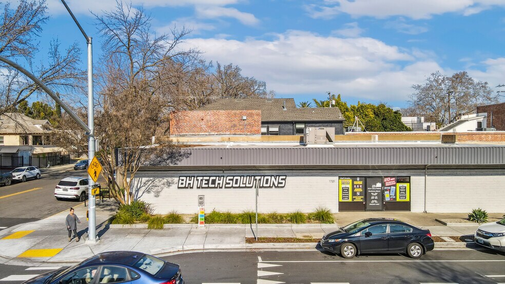 More Photos Of 1701 Broadway, Sacramento Freestanding For Lease