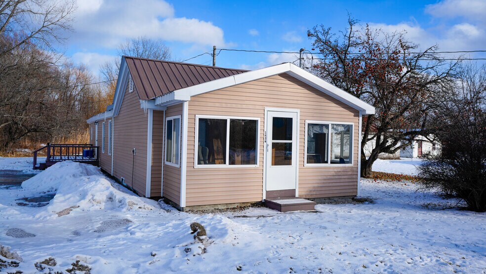 More Photos Of 1436-1438 Military Tpke, Plattsburgh Auto Repair For Sale