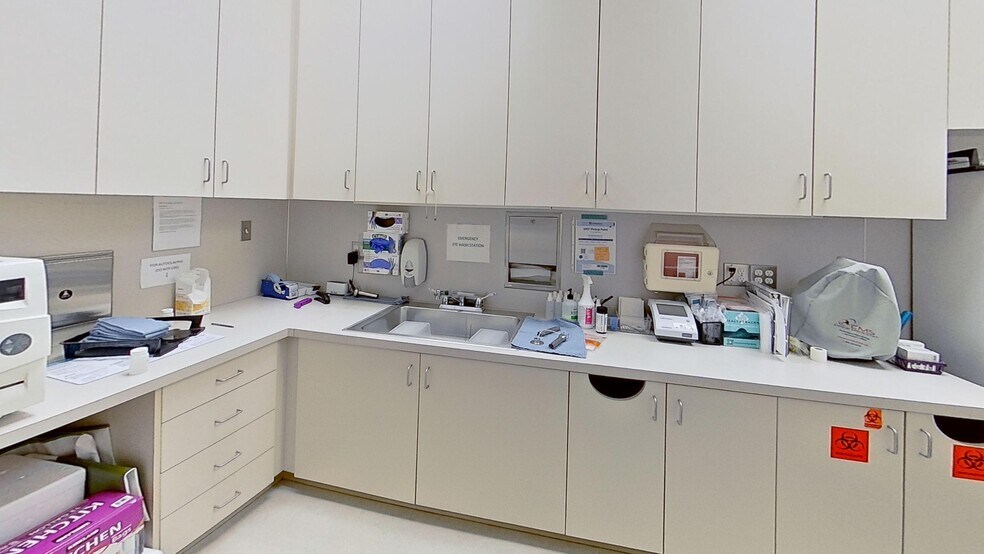 More Photos Of 340 Birchwood Ave, Bellingham Medical For Lease