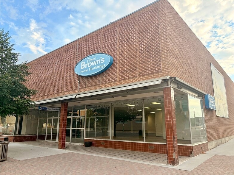 More Photos Of 202 Main Ave S, Twin Falls Coworking Space