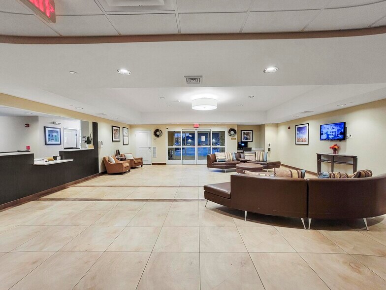 More Photos Of 1220 E Douglas Rd, Granger Hotel For Sale