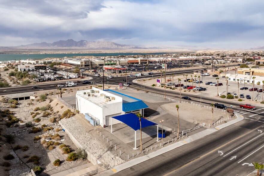 More Photos Of 951 Lake Havasu Ave N, Lake Havasu City Showroom For Sale