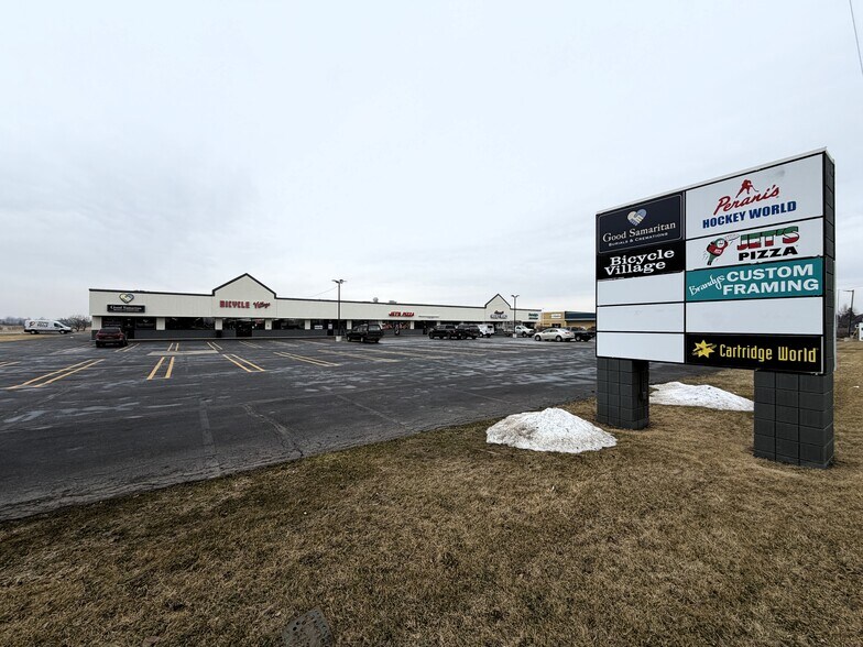 More Photos Of 5671-5719 Bay Rd, Saginaw Unknown For Lease
