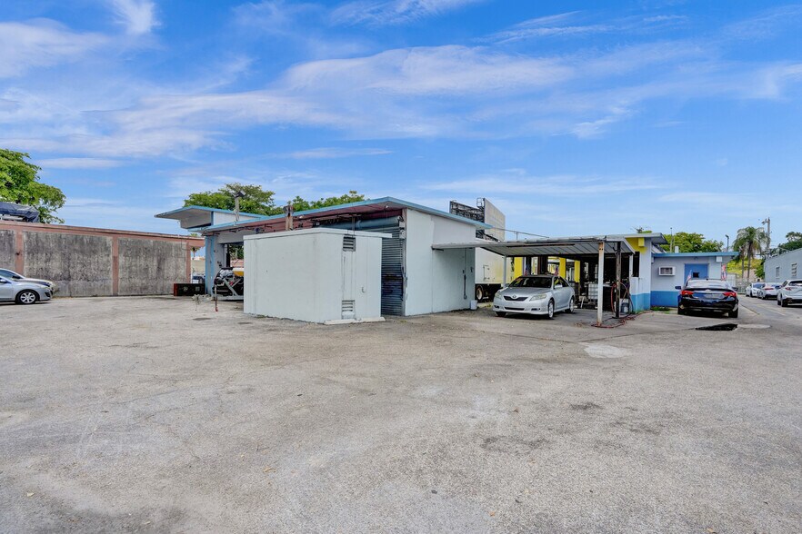 More Photos Of 5350 N State Road 7, Fort Lauderdale Auto Repair For Lease