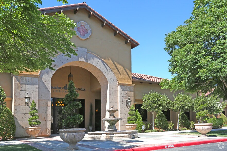 More Photos Of 6873 N West Ave, Fresno Office For Lease