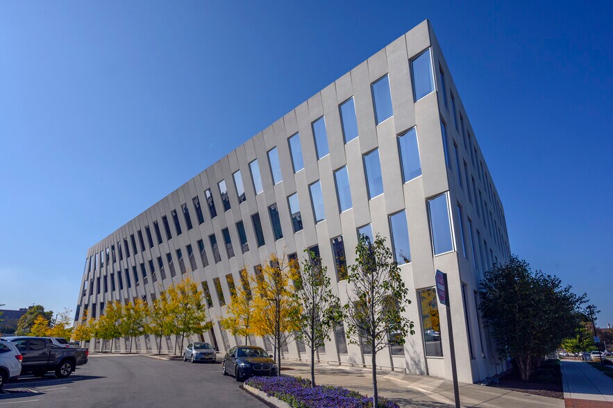 More Photos Of 1200 Intrepid Ave, Philadelphia Office For Lease