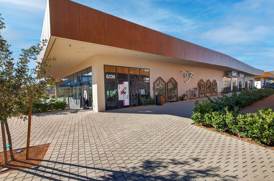 More Photos Of 8730 W Sunset Rd, Las Vegas General Retail For Sale