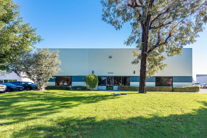 Primary Photo Of 20700 Belshaw Ave, Carson Warehouse For Lease