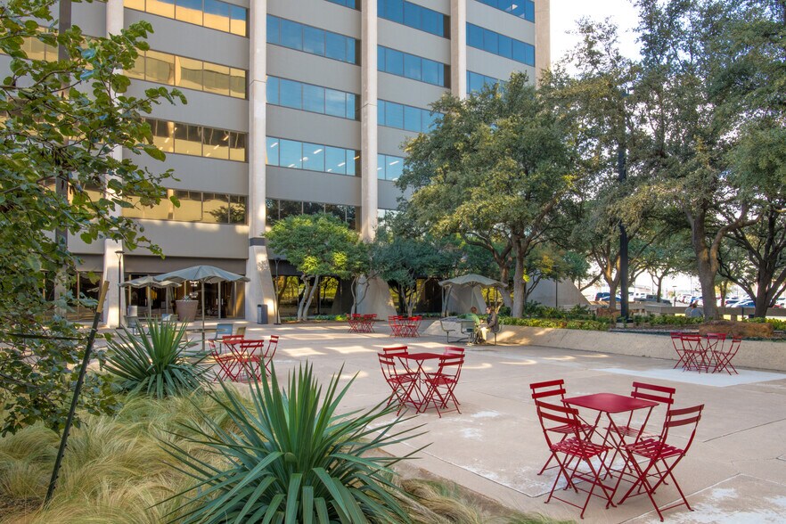 More Photos Of 4150 International Plz, Fort Worth Office For Lease