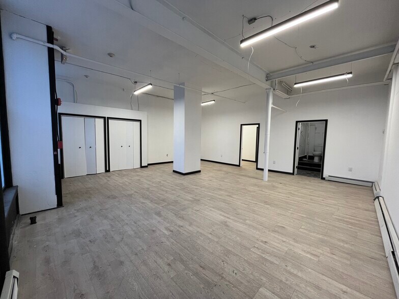 More Photos Of 189 Exchange St, Pawtucket General Retail For Lease