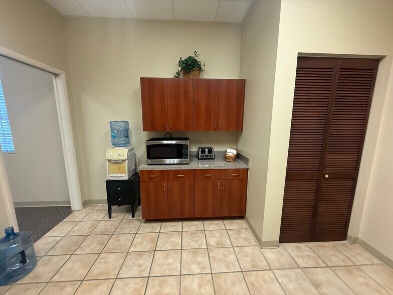 More Photos Of 8222 118th Ave, Largo Warehouse For Sale