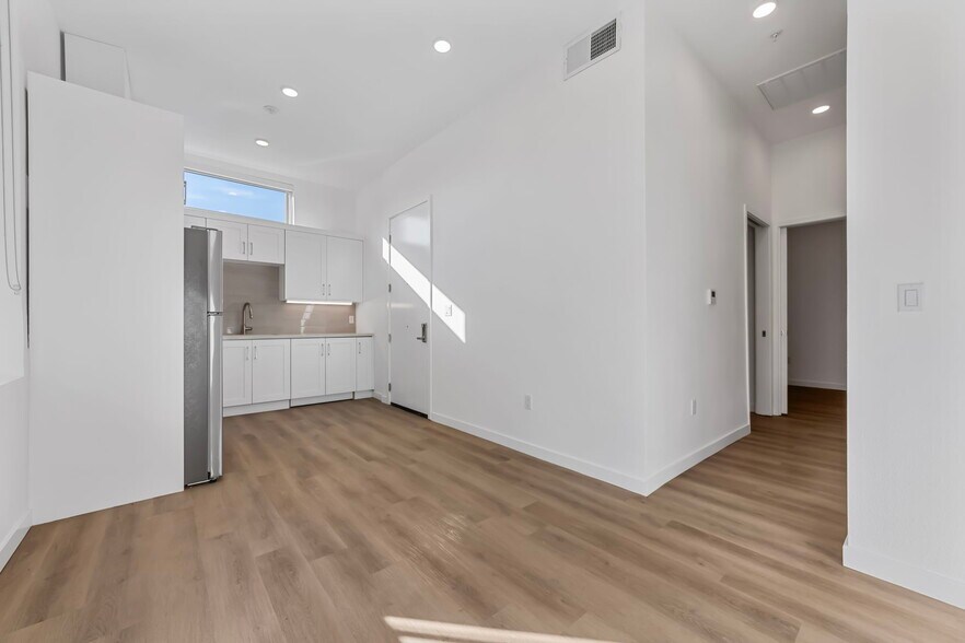 More Photos Of 4015 Richmond St, San Diego Apartments For Sale
