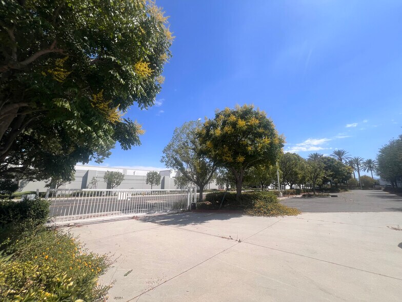 More Photos Of 5555 Ontario Mills Pky, Ontario Warehouse For Sale