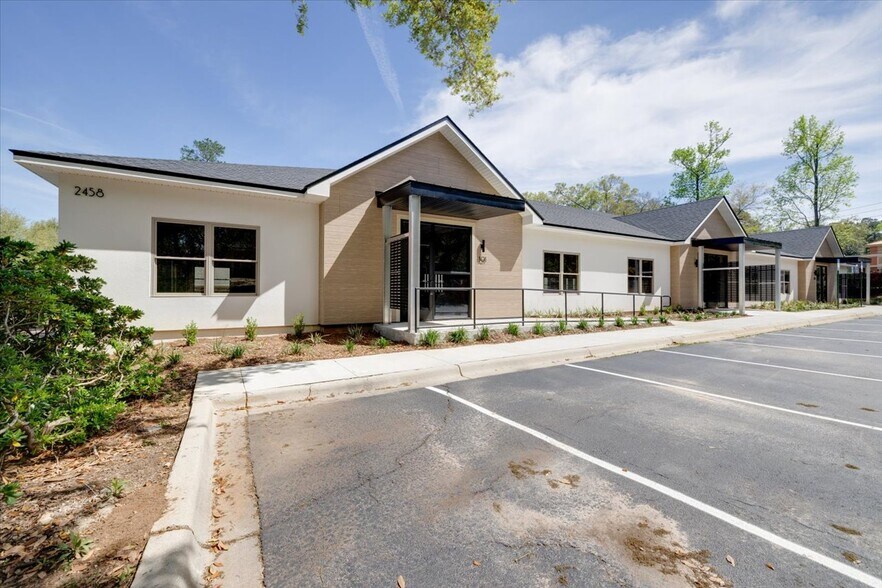 More Photos Of 2458 Mahan Dr, Tallahassee Medical For Lease