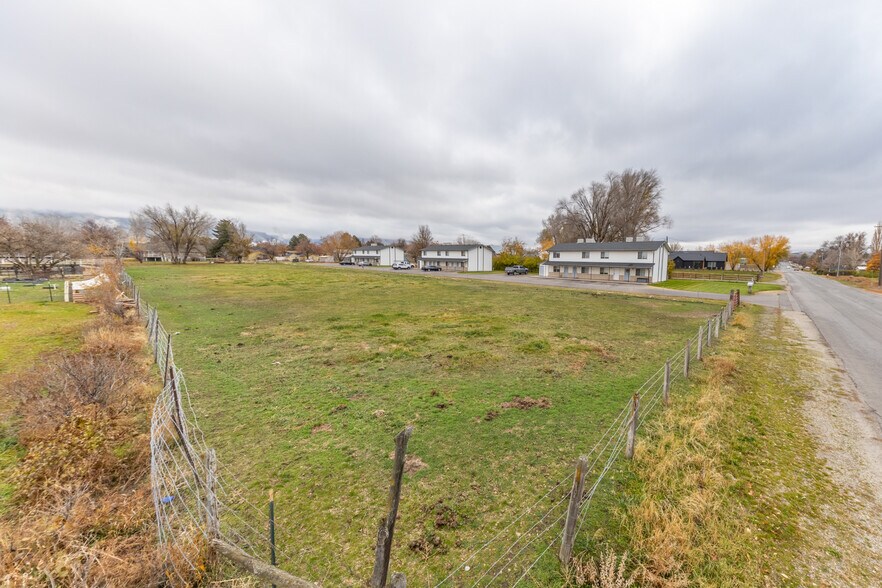 More Photos Of 360 N 400 W, Hyrum Multifamily For Sale