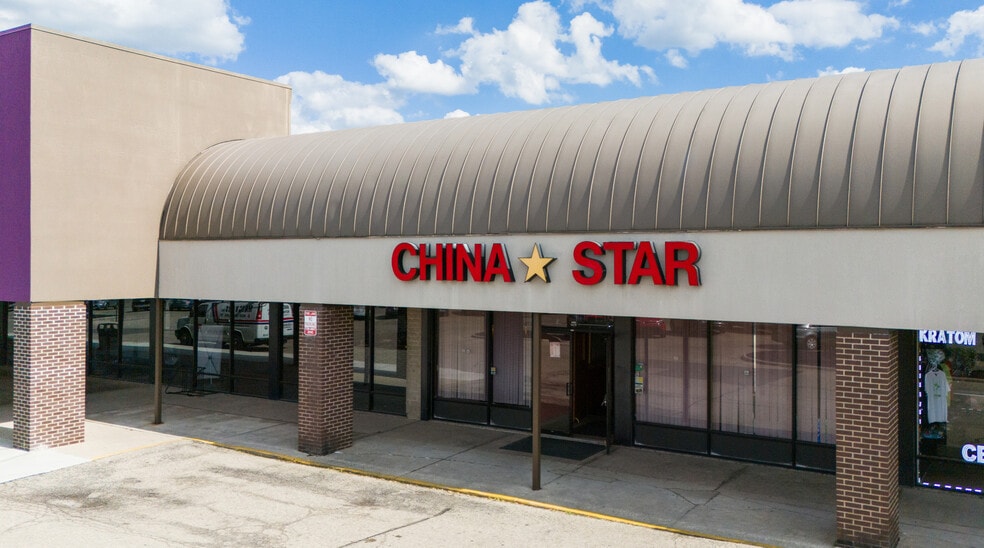 More Photos Of 602-606 Taywood Rd, Englewood Unknown For Lease