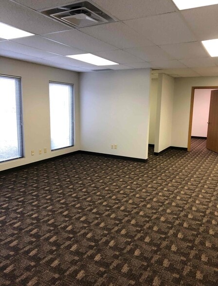 More Photos Of 5940 Wilcox Pl, Dublin Unknown For Lease