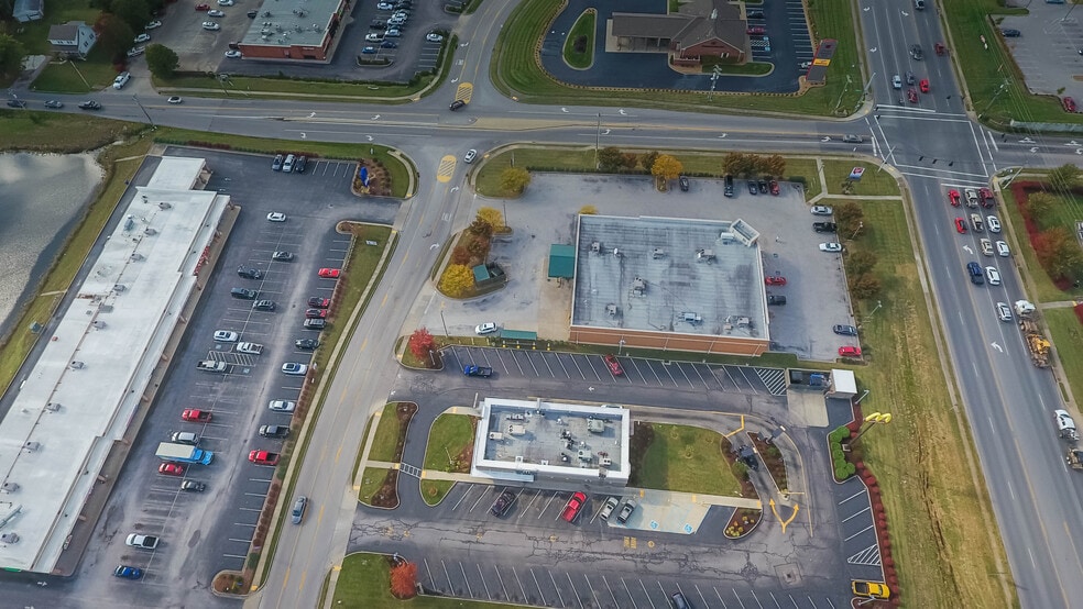 More Photos Of 3332 Villa Point, Owensboro Restaurant For Sale