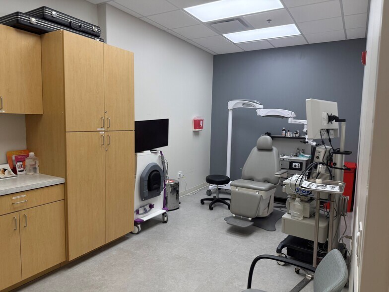 More Photos Of 7680 Dannaher Dr, Powell Medical For Sale