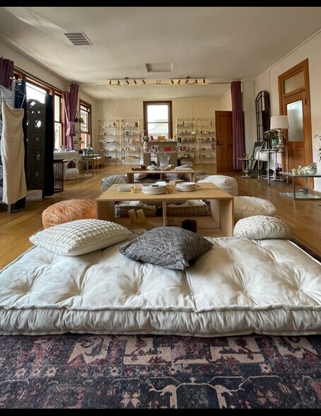 More Photos Of 5601 N Figueroa St, Los Angeles Loft Creative Space For Lease