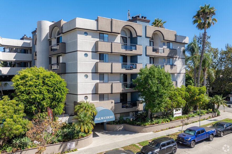 More Photos Of 740 S Burnside Ave, Los Angeles Apartments For Sale