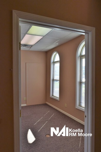 More Photos Of 269 Cusick Rd, Alcoa Office For Lease