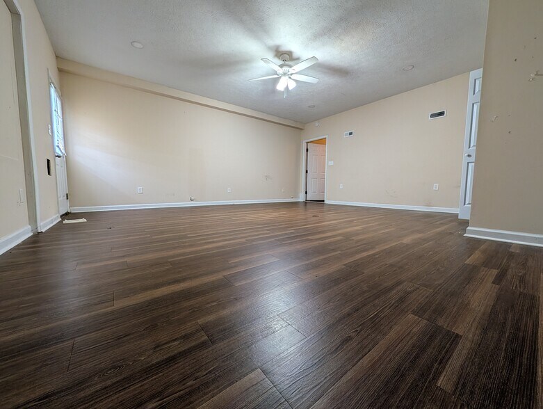 More Photos Of 736 Wyndhurst Dr, Lynchburg Apartments For Sale