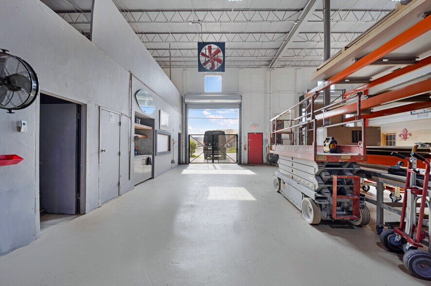More Photos Of 3141 NW 40th St, Miami Warehouse For Sale