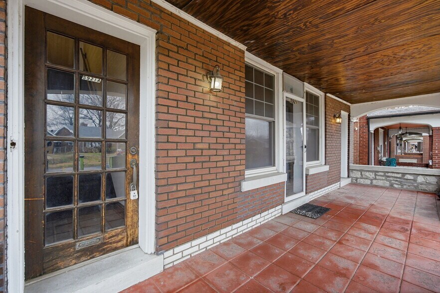 More Photos Of 5921 S Kingshighway Blvd, Saint Louis Multifamily For Sale