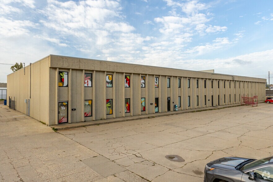 Primary Photo Of 9803-9805 47 Ave NW, Edmonton Warehouse For Lease