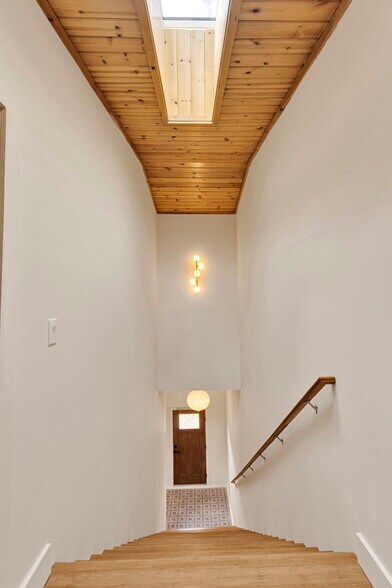 More Photos Of 614 W Fairway Blvd, Big Bear City Warehouse For Sale