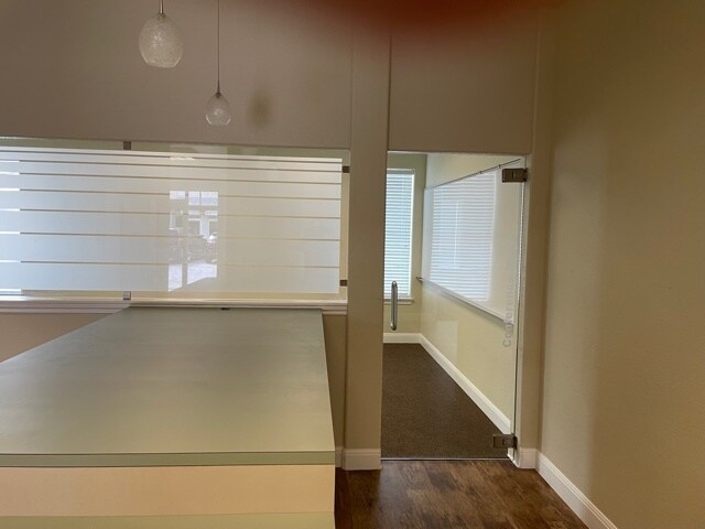 More Photos Of 1920 Corporate Dr, San Marcos Office For Sale