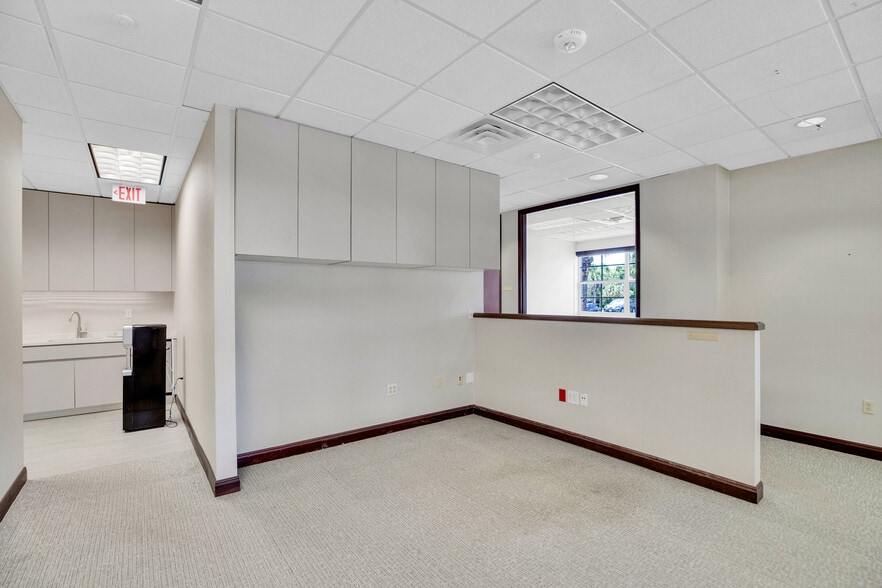 More Photos Of 1701 Highway A1A, Vero Beach Office For Lease