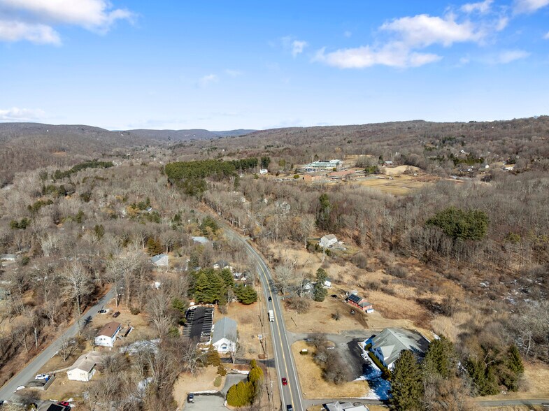 More Photos Of 128 Litchfield Rd, New Milford Medical For Sale