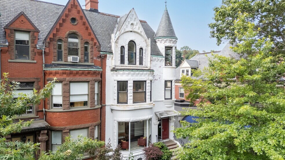 More Photos Of 1577 Beacon St, Brookline Medical For Lease