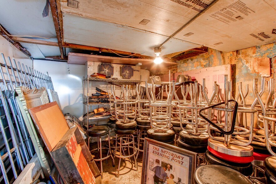 More Photos Of 618 1st Ave, Deer Trail Restaurant For Sale