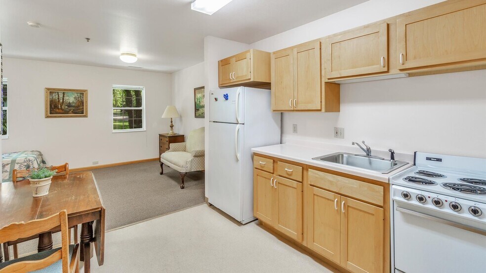 More Photos Of 121 S 5th St, Evansville Assisted Living For Sale