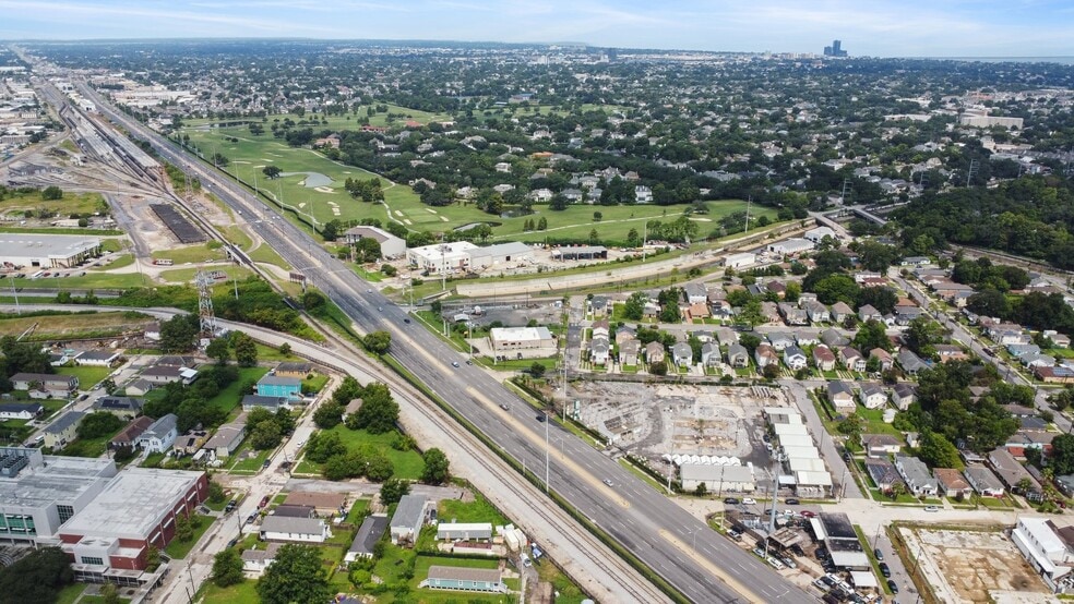 More Photos Of 9415 Airline hwy, New Orleans Land For Sale