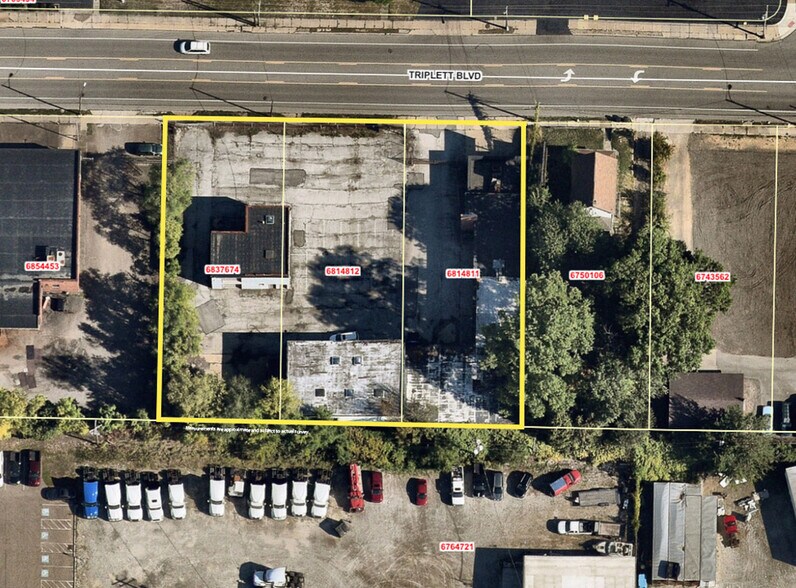 More Photos Of 1050 Triplett Blvd, Akron Warehouse For Sale