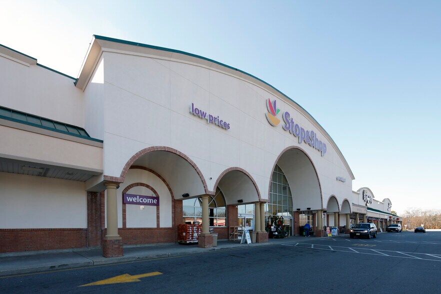 More Photos Of 2360 Lakewood Rd, Toms River Unknown For Lease