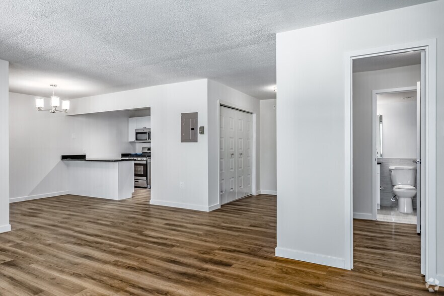 More Photos Of 4400 East-West Hwy, Bethesda Apartments For Lease