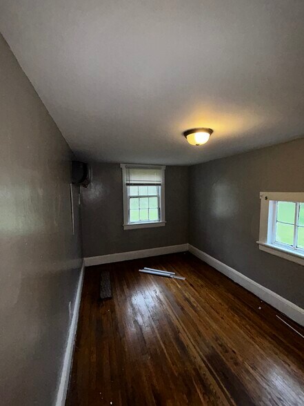 More Photos Of 579 Botetourt Rd, Fincastle Apartments For Sale