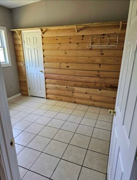 More Photos Of 10535 Highway 53 W, Talking Rock Service For Sale